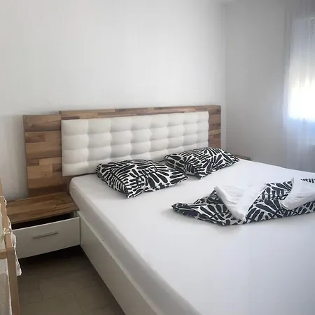 Maison De * Village-Neuf